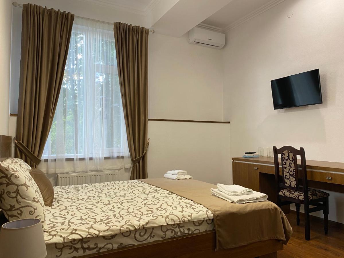 Mohyliv-Podilskyi Grand Hotel מראה חיצוני תמונה
