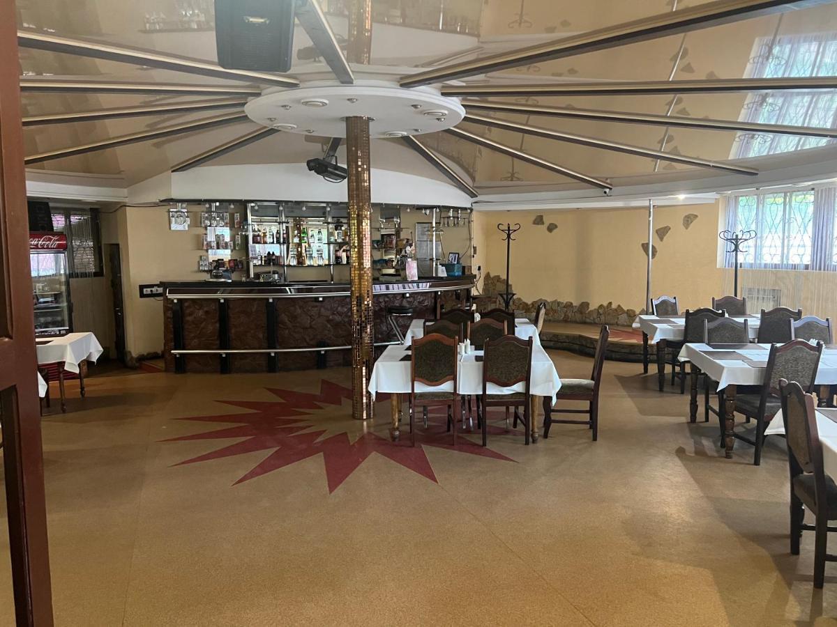Mohyliv-Podilskyi Grand Hotel מראה חיצוני תמונה
